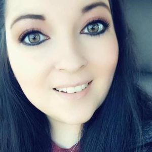 Meet your Posher, Brittne